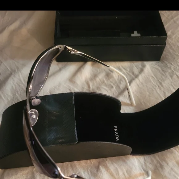 PRADA 0PR-74VS-1BC714 Sunglasses Sun Glasses 1BC714 CATWALK Authentic New 69mm PRADA 0PR-74VS-1BC714 Sunglasses Sun Glasses 1BC714 CATWALK  main image 3